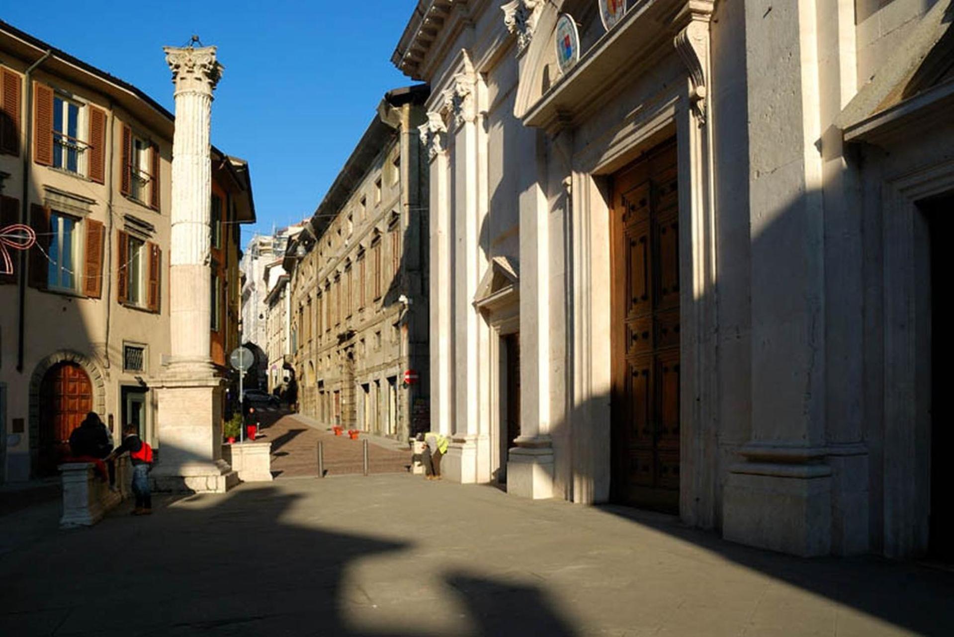 Magic Place Bergamo! Relax Apartment With Terrace In The Heart Of The City Exterior foto